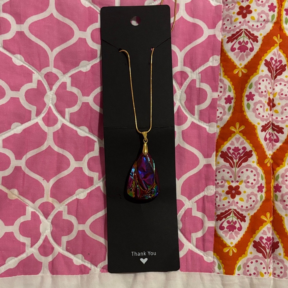 Elegant Multicolor Pendant Necklace